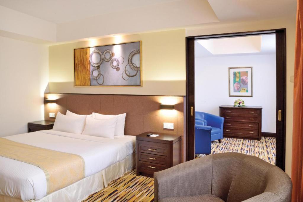 Hotel Royal Penang George Town Exteriör bild
