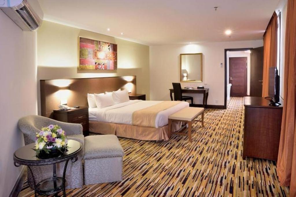 Hotel Royal Penang George Town Exteriör bild