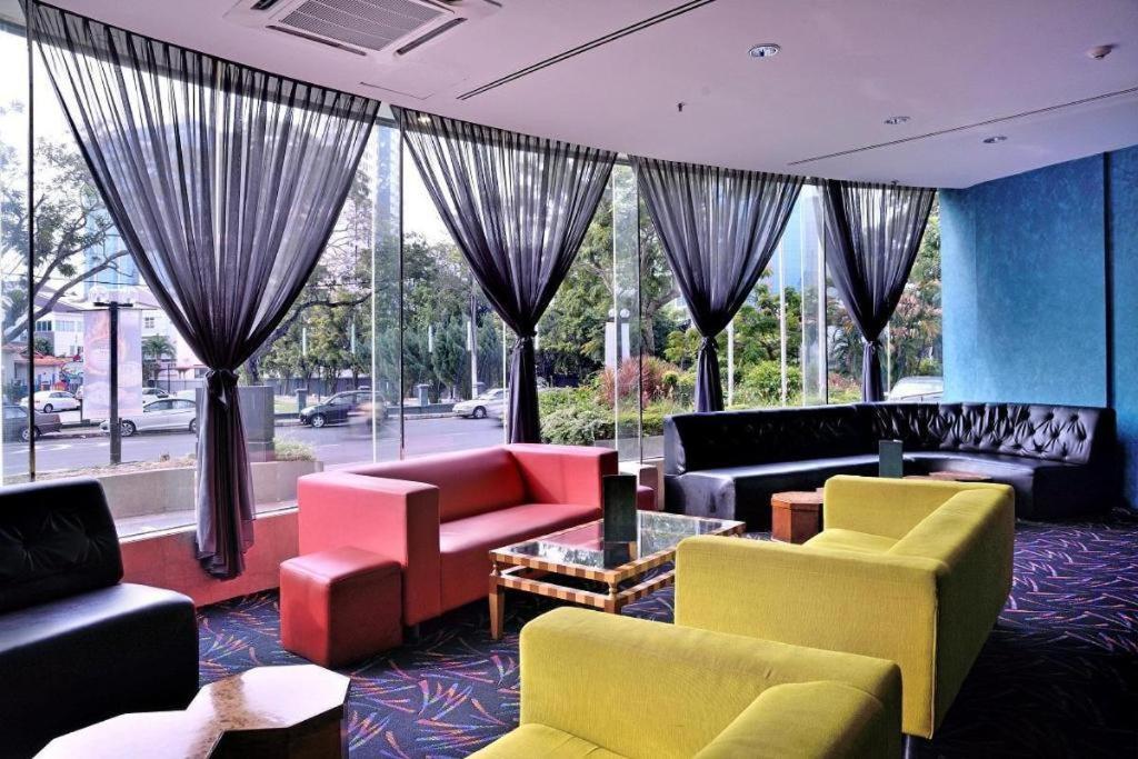 Hotel Royal Penang George Town Exteriör bild
